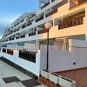 https://victoria-court-2.tenerifehoteles.net