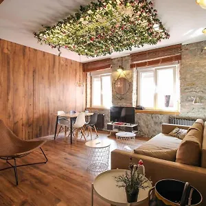 https://apt-la-casita-de-lola-by-urbanhosting.bilbaohotelsspain.com